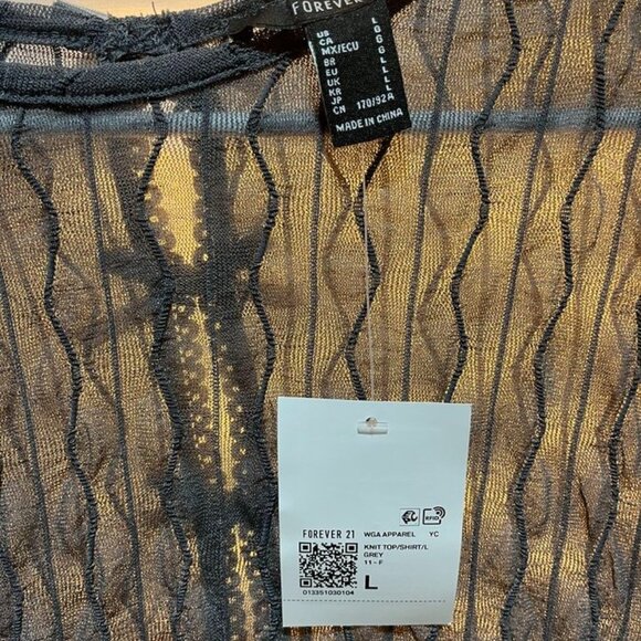 Forever 21 Women’s Chevron Jacquard Cutout Crop Top Gray Large - Picture 8 of 13